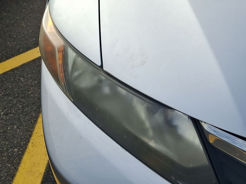 Used 2012 Alabaster Silver Metallic Honda EX image 4