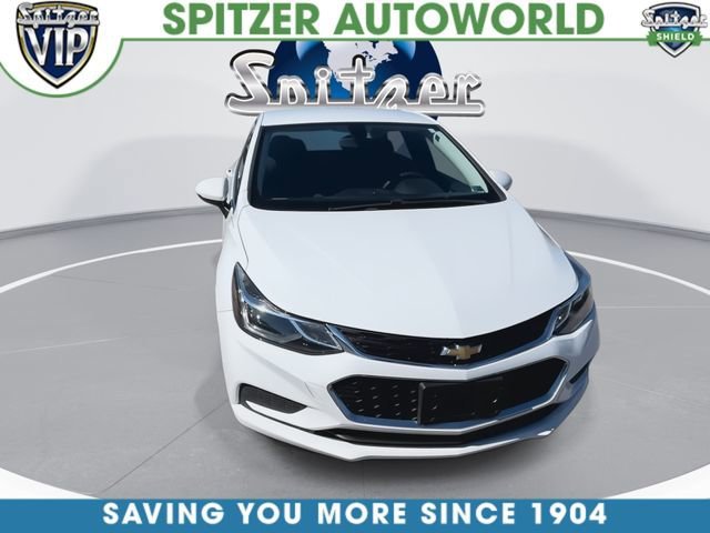 Used 2017 SUMMIT WHITE Chevrolet LT image 3