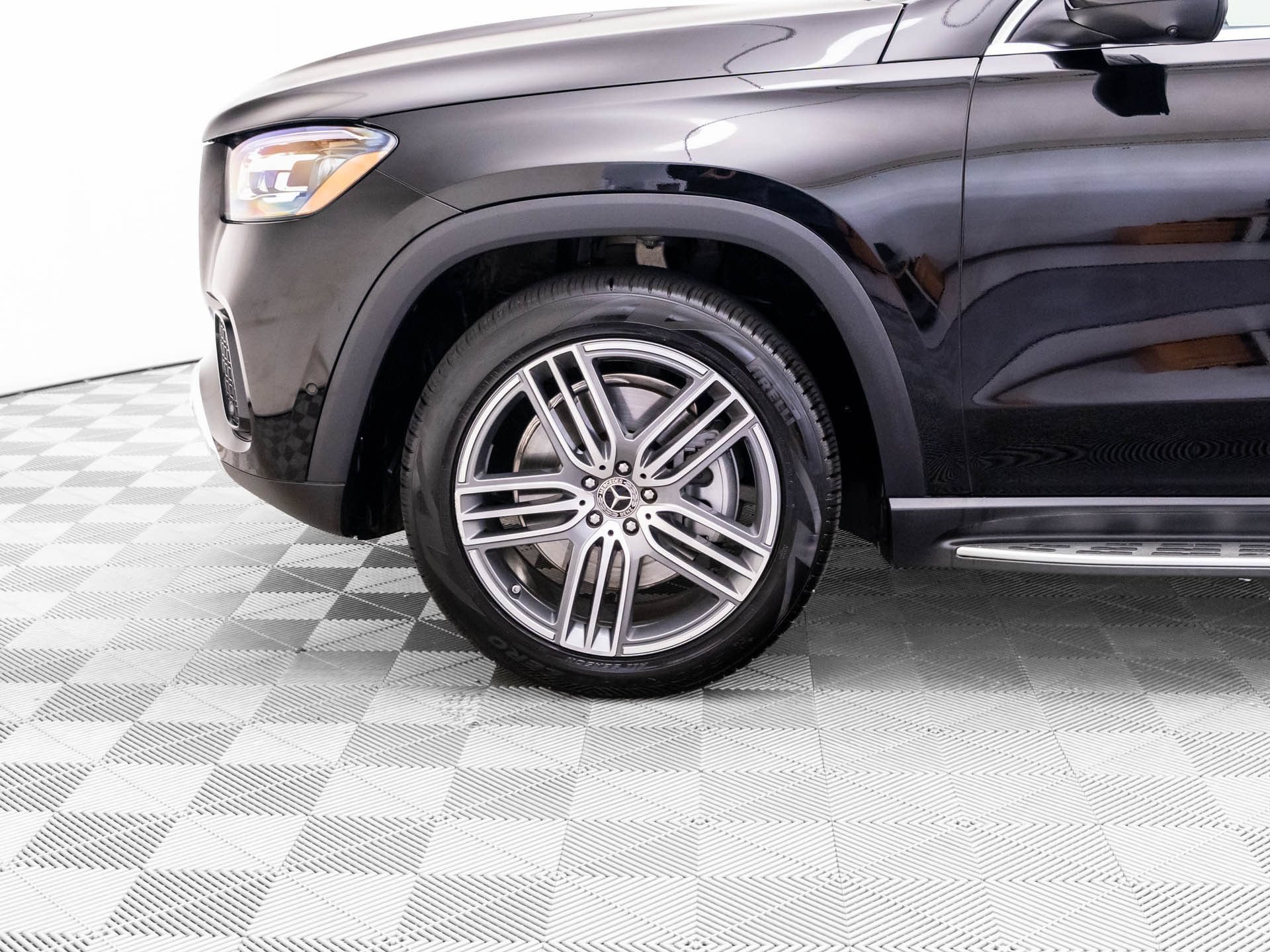 New 2026 Black Mercedes-Benz GLS 450 image 72
