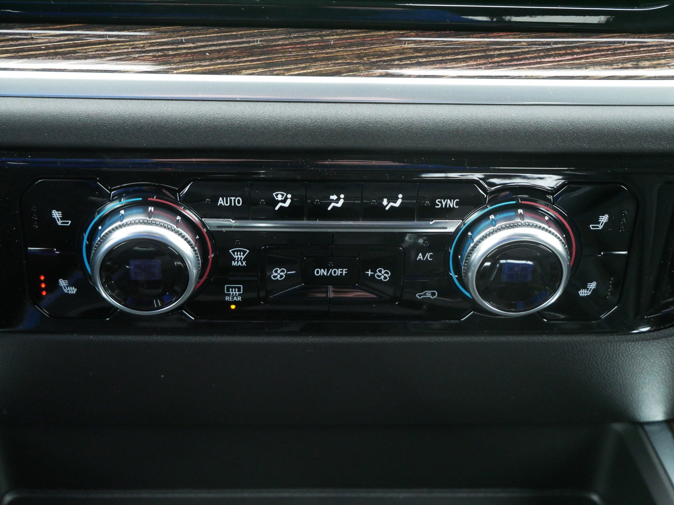 2026 GMC Sierra 1500 Elevation - Photo 8