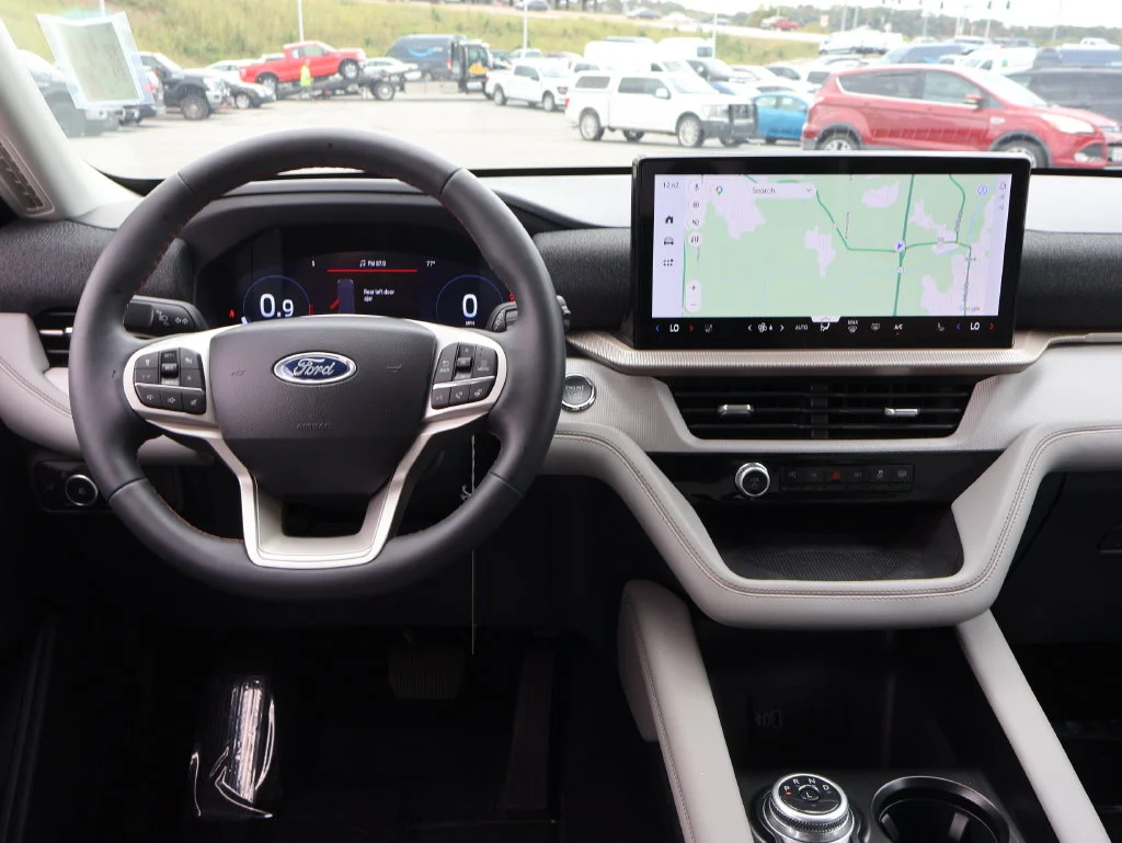 New 2026 Star White Metallic Tri-Coat Ford Active image 20