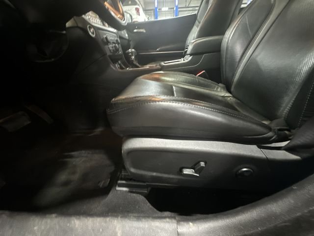 Used 2021 Black Dodge SXT image 18