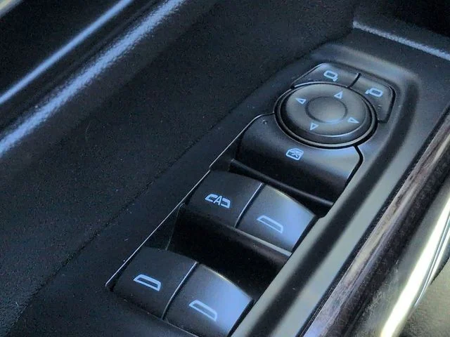 Used 2021 Blue Chevrolet LT image 23