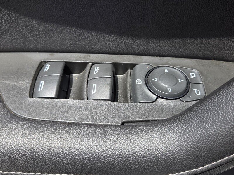 Used 2023 Summit White CHEVROLET FWD 4DR LT W/3LT image 23