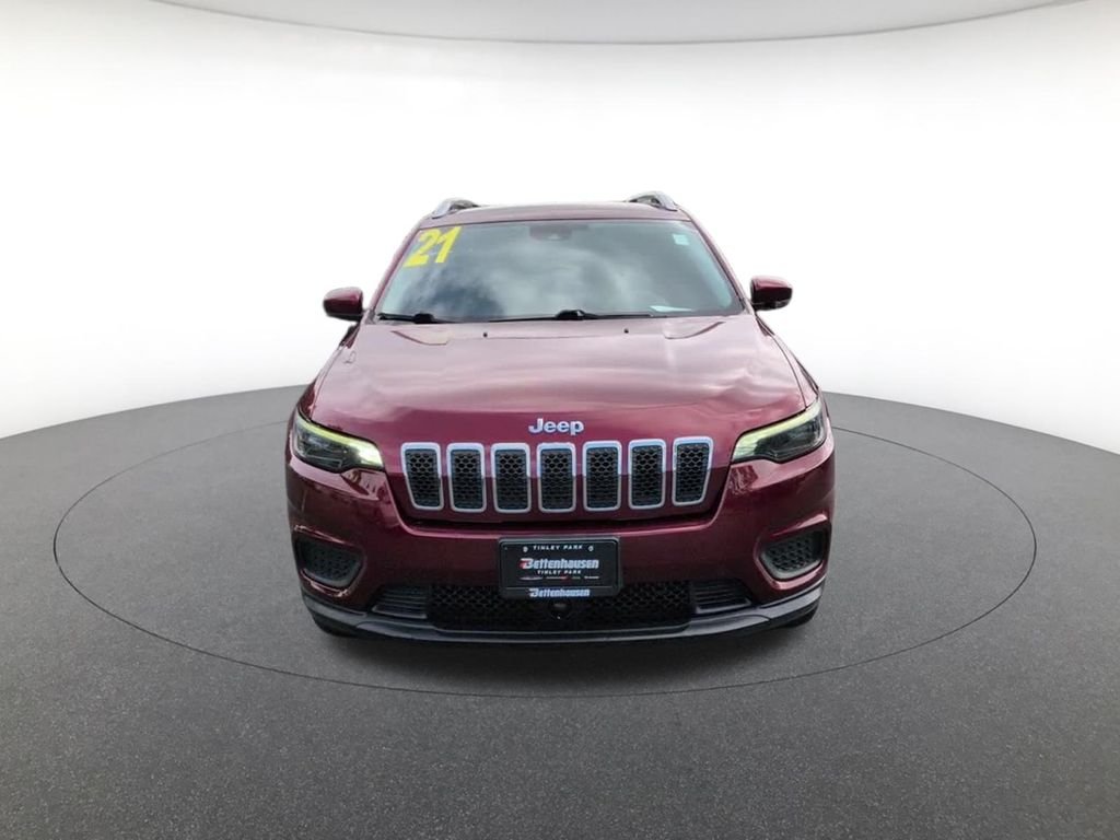 Certified Used 2021 Velvet Jeep Latitude image 15