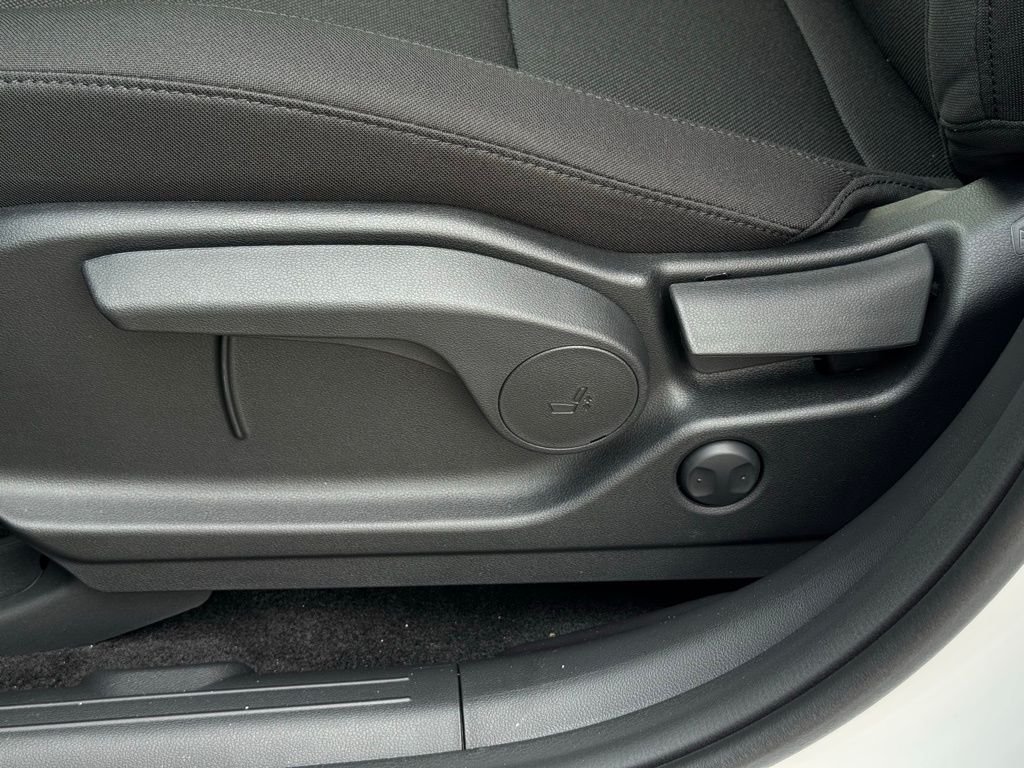 Certified Used 2026 White Hyundai SE image 24