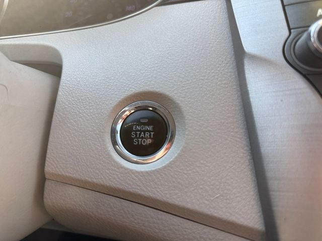 Used 2011 Silver Toyota Limited image 20