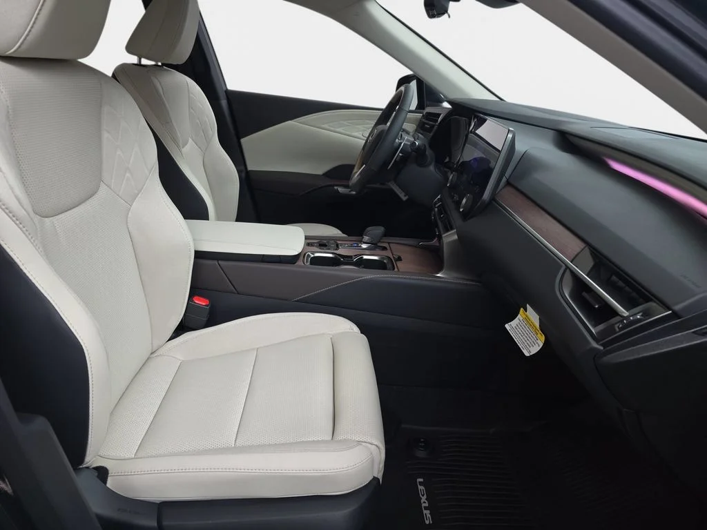 New 2026 Cloudburst Gray Lexus LUXURY image 9
