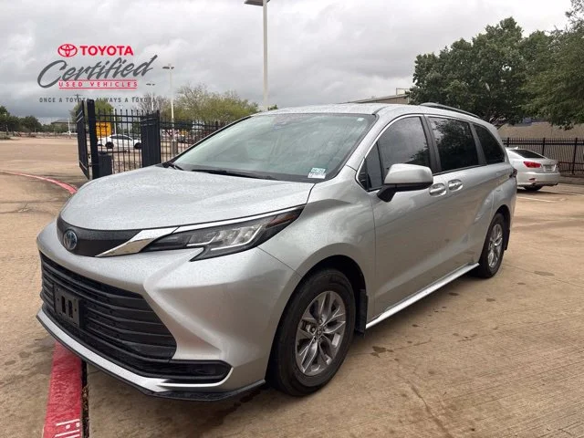 2023 Toyota Sienna
