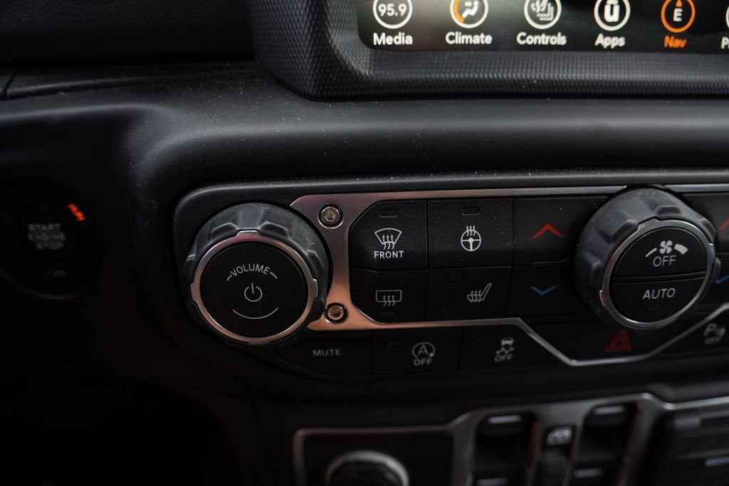 Used 2020 Black Jeep Overland image 6