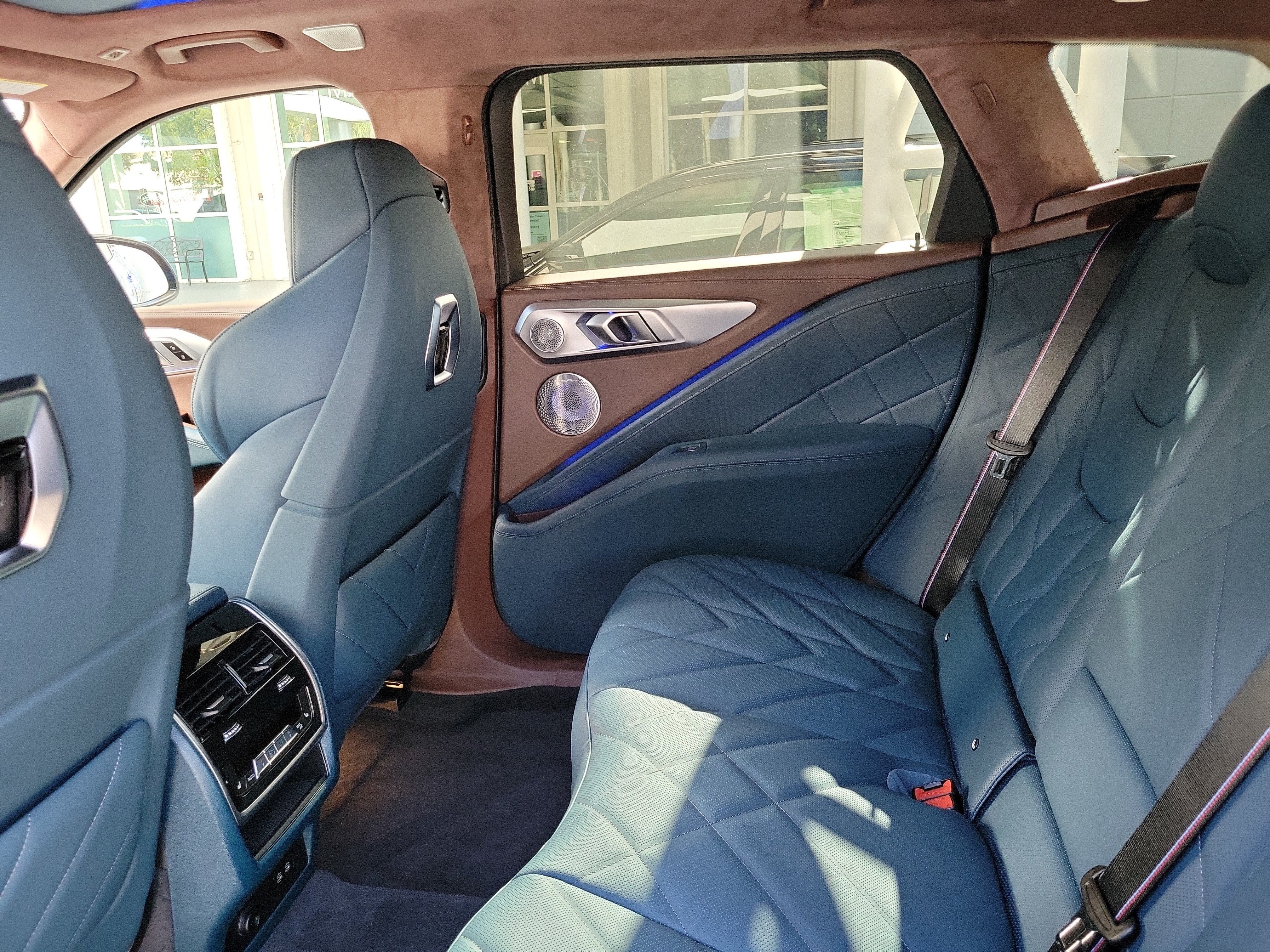 New 2026 Marina Bay Blue Metallic BMW Label image 8