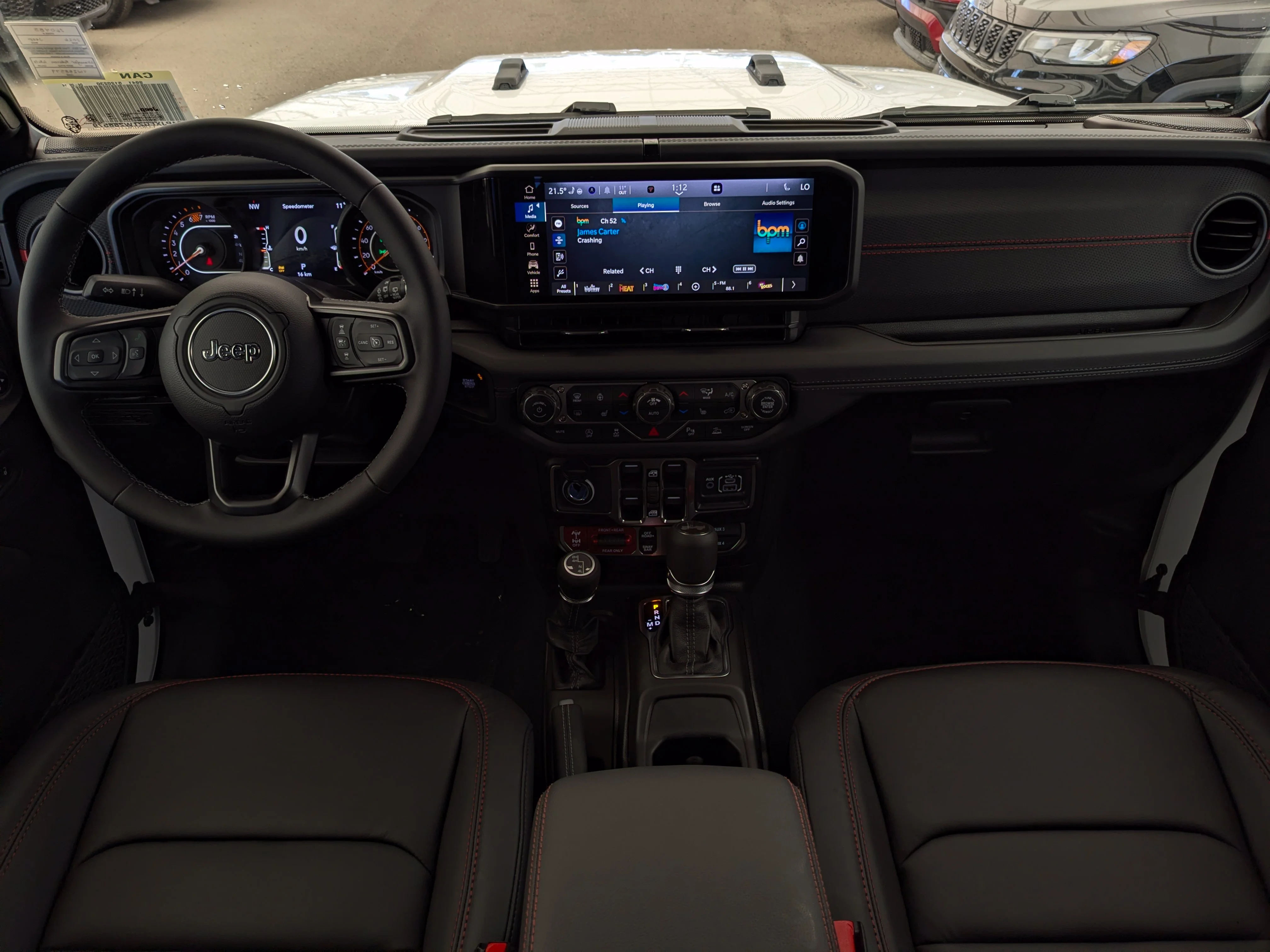 New 2026 White Jeep Rubicon - - 3.6L V6 - Nappa Leather - 3-Pc Hardtop - Steel Perf Hood - Safety & Conv Grps & More! image 23
