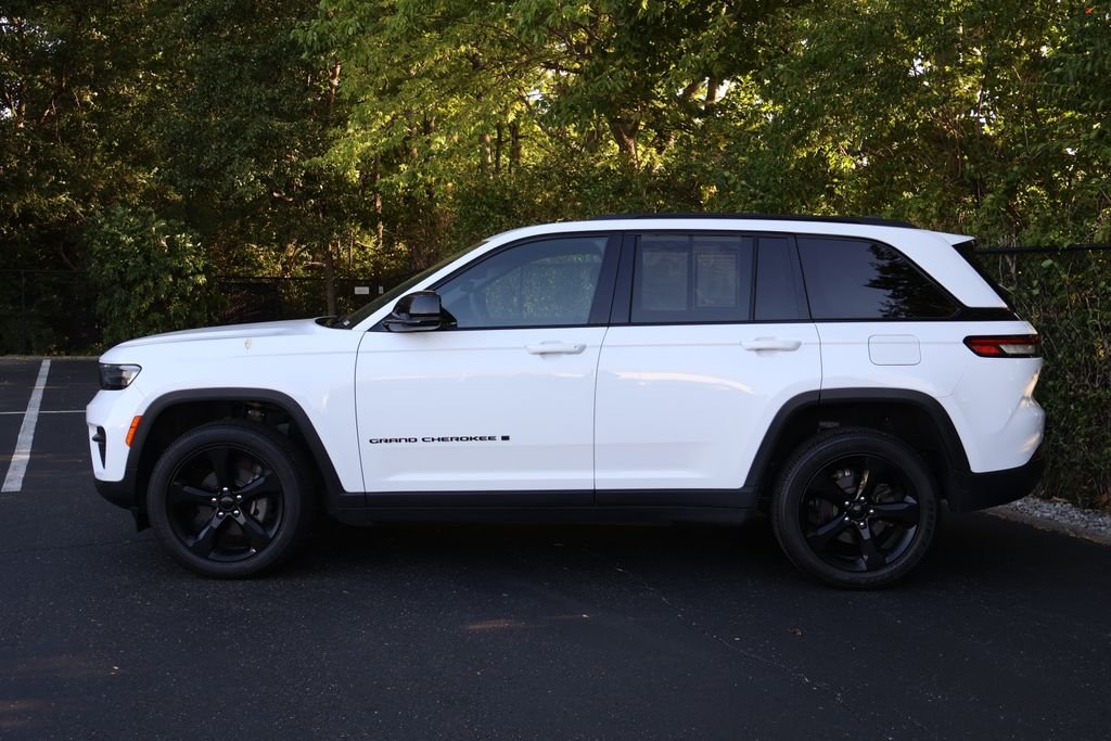 2023 Jeep Grand Cherokee Altitude - Photo 4