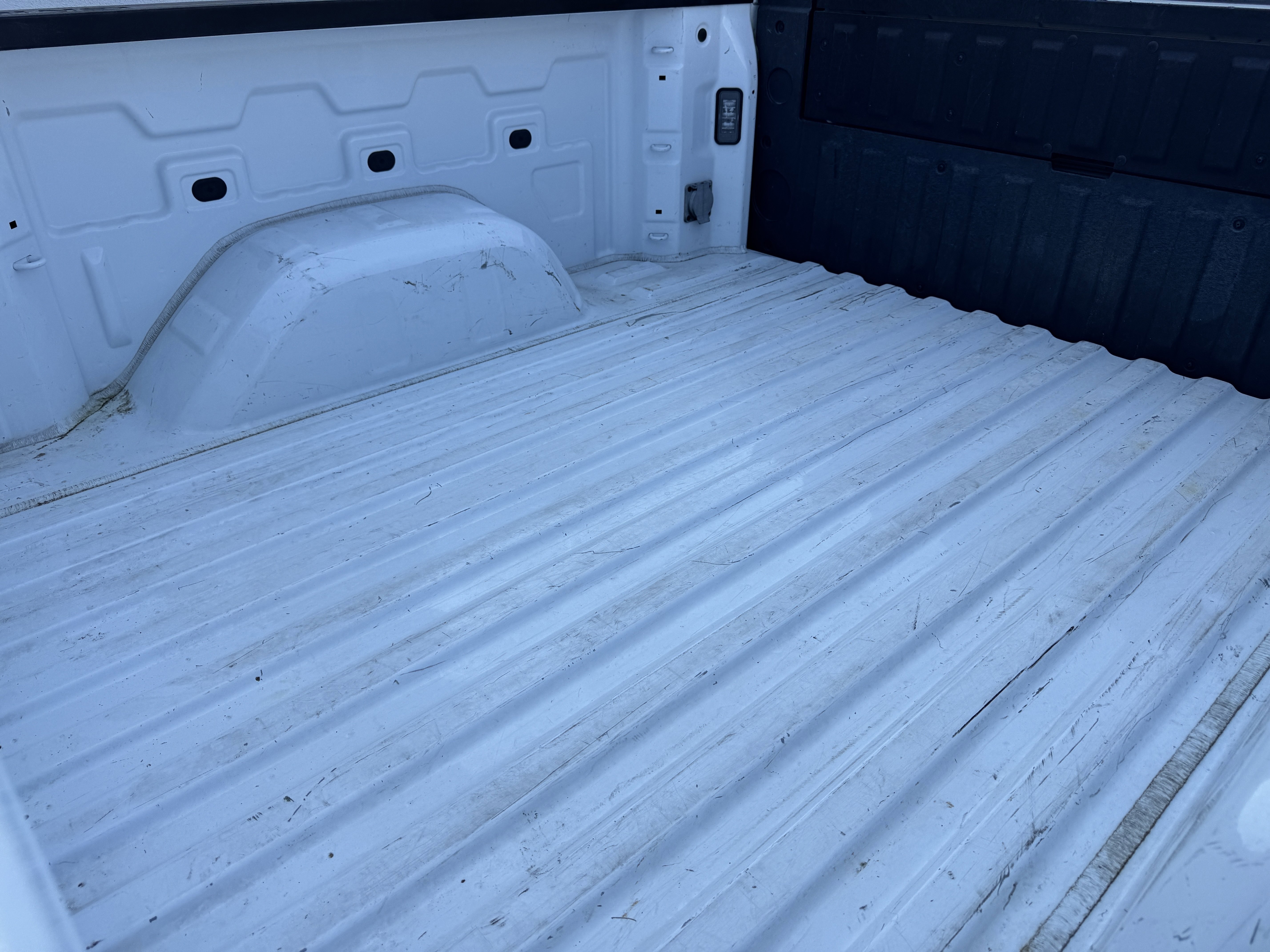 2024 GMC Sierra 1500 SLT - Photo 19