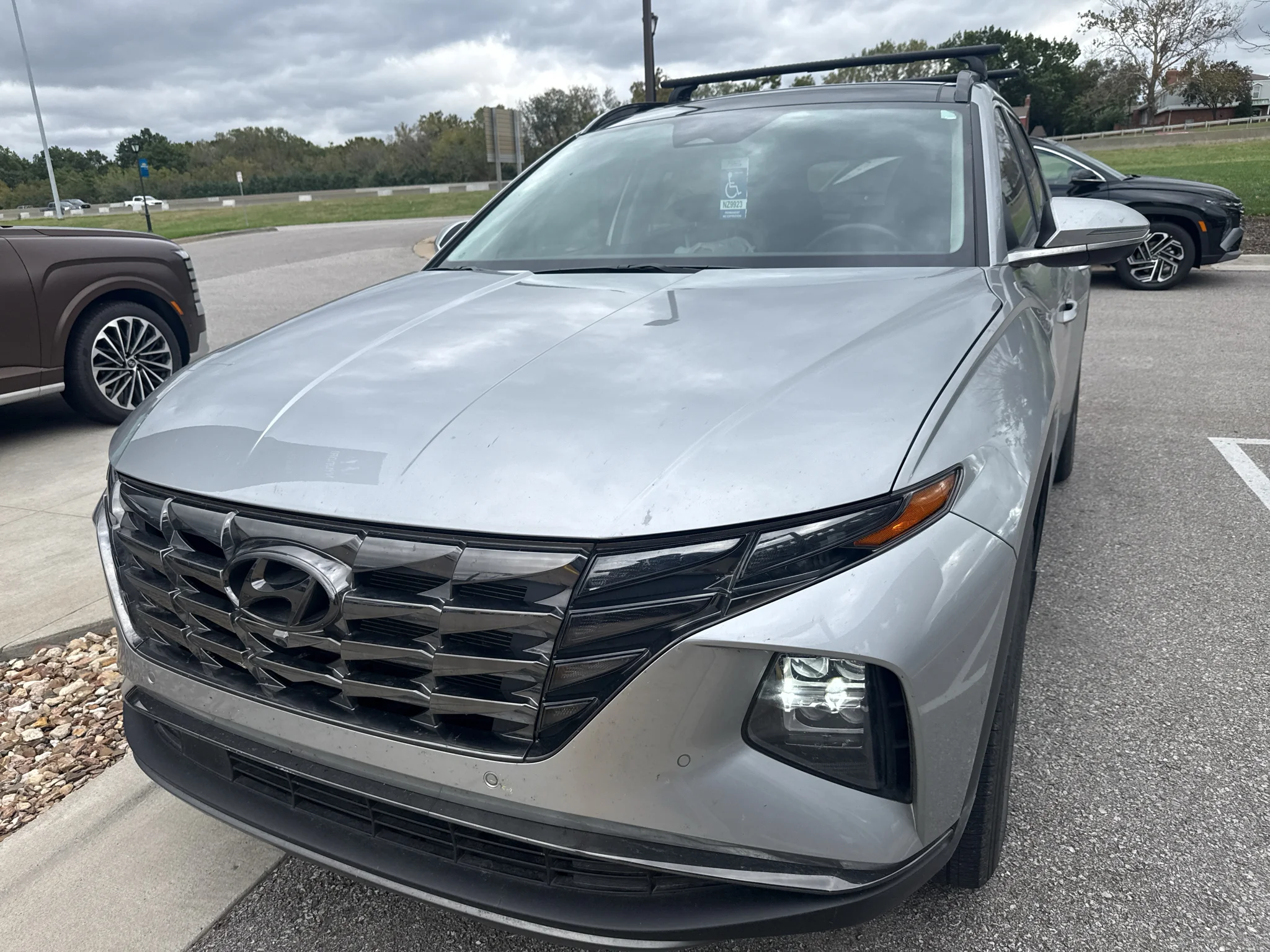 Used 2022 Shimmering Silver Hyundai Limited image 1
