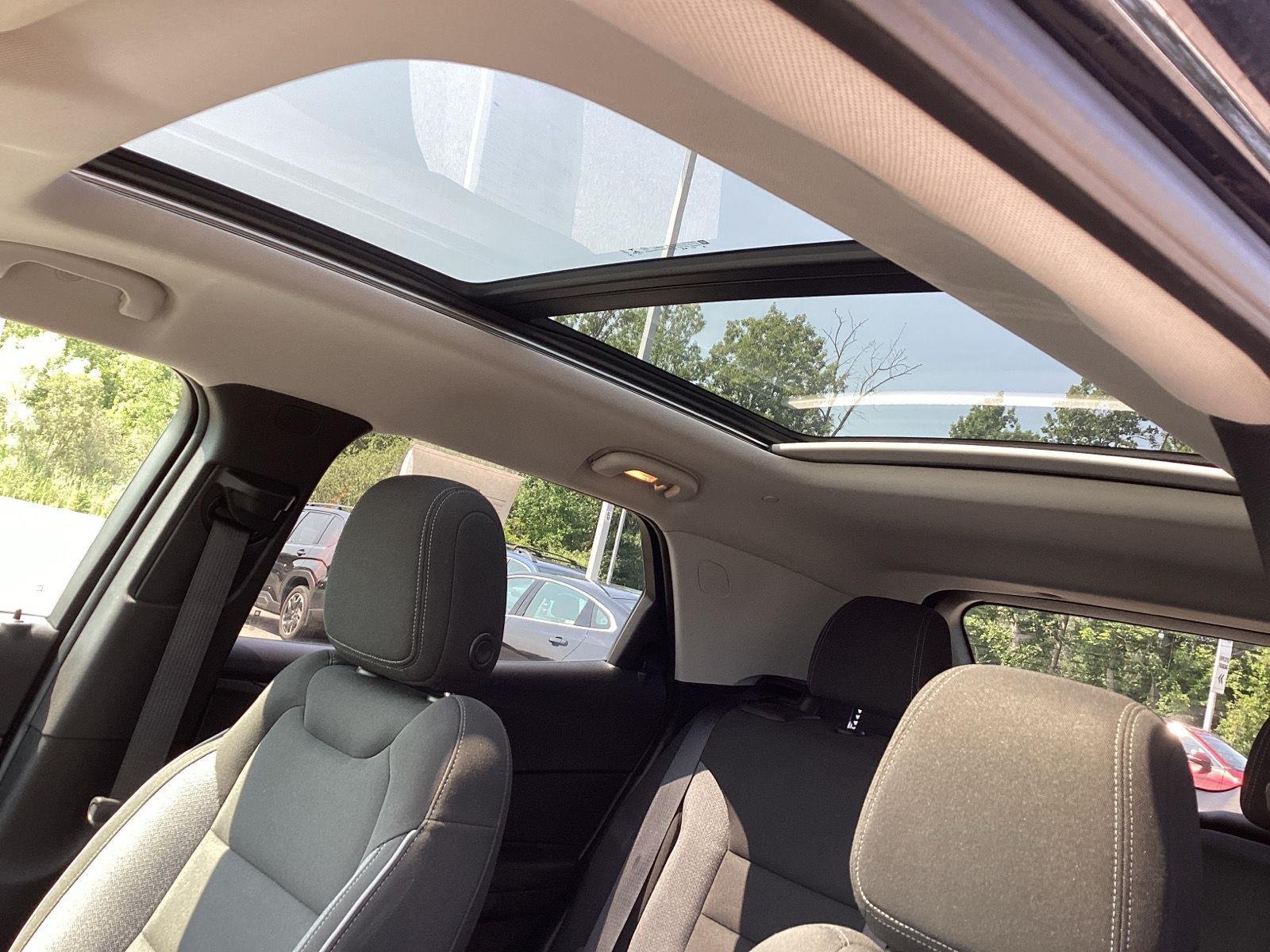 Used 2022 Mosaic Black Metallic Chevrolet LT image 18
