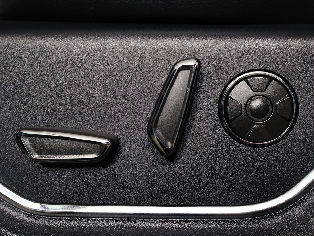 Used 2020 White Ford Platinum image 32