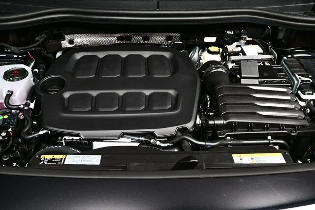 New 2026 Deep Black Pearl Volkswagen SE R-Line Black image 33