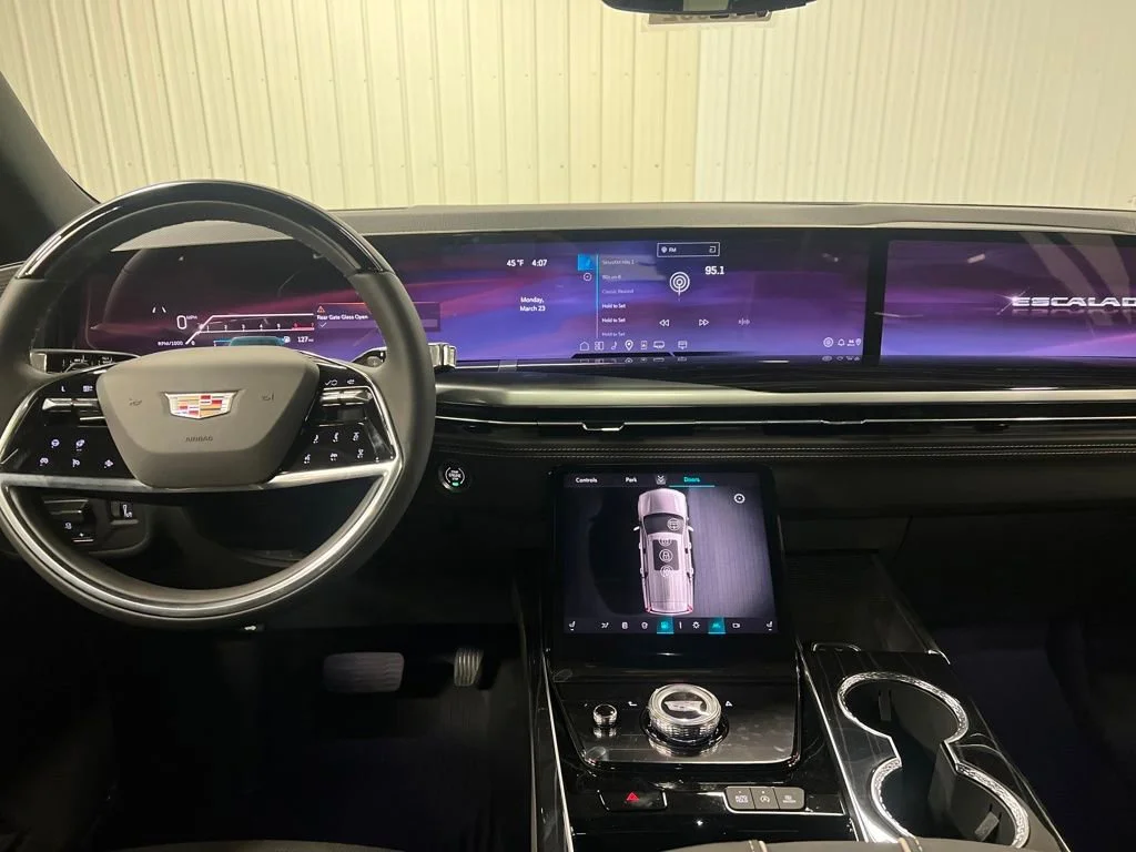 2026 Cadillac Escalade Sport - Photo 17