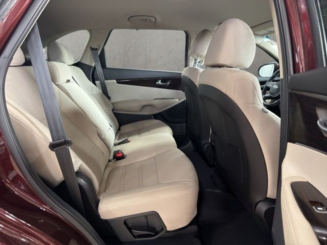 Used 2019 Purple Kia LX image 22