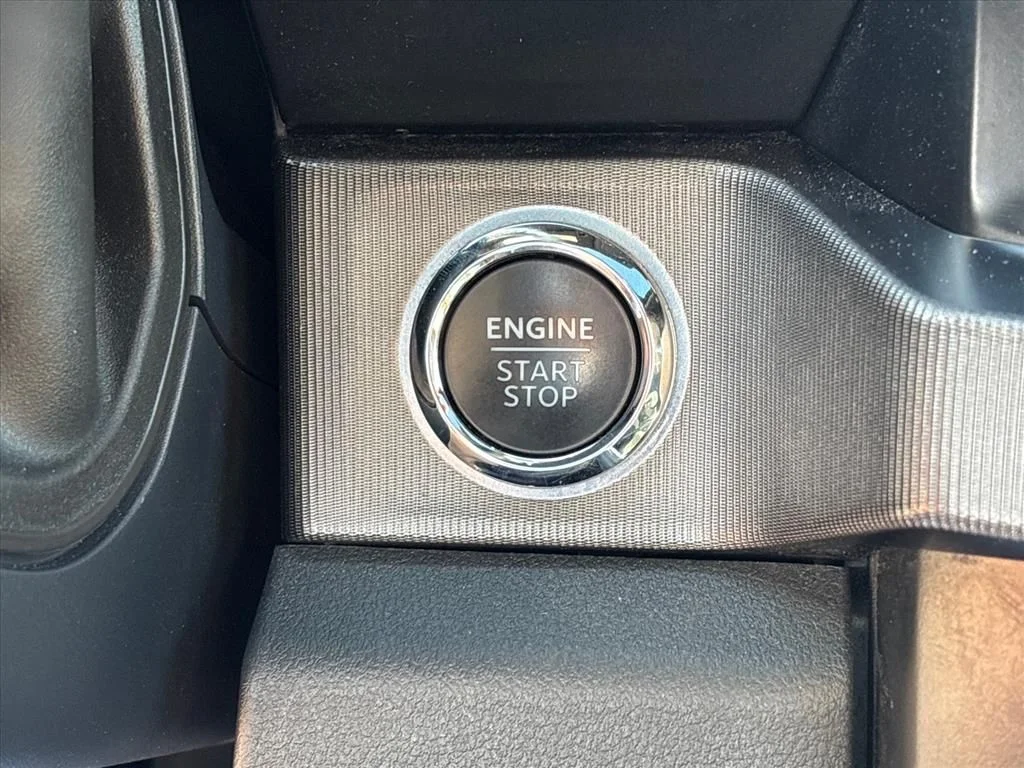 Used 2023 Blue Ford Platinum image 32
