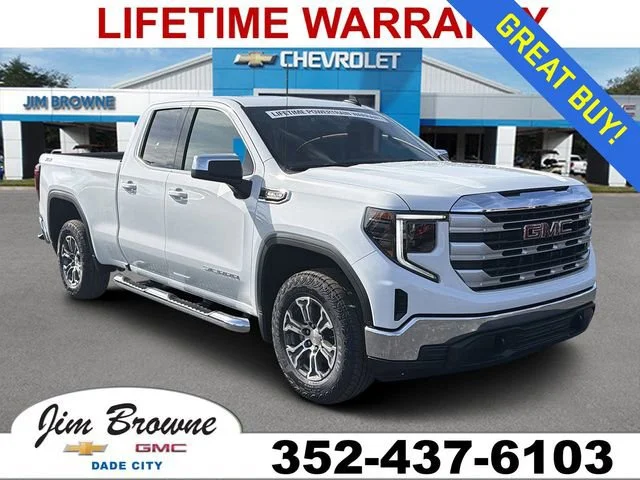 New 2026 Summit White GMC SLE image 1