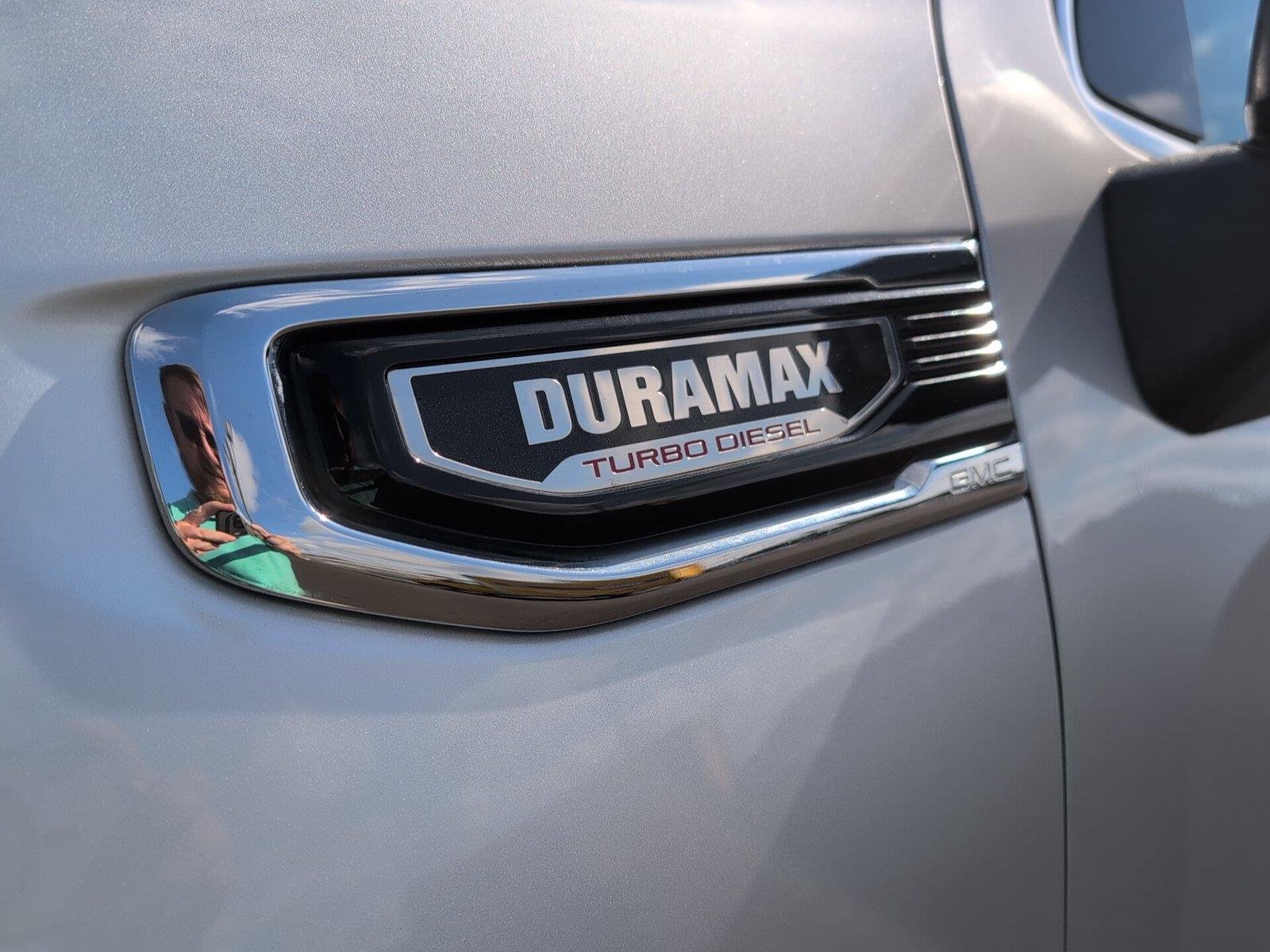 Used 2022 QUICKSILVER METALLIC GMC SLT image 11