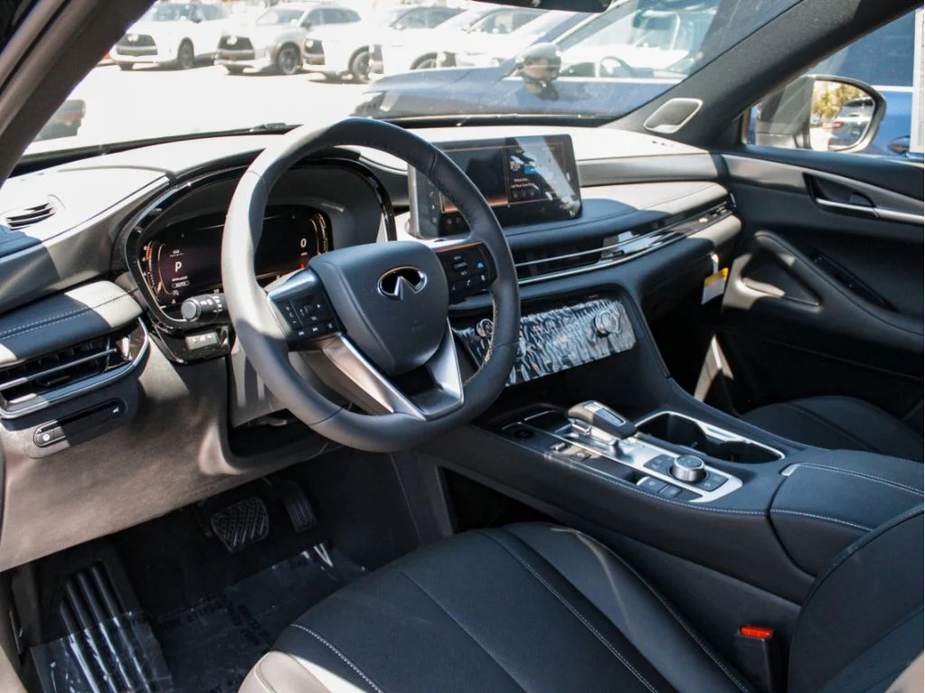 New 2027 BLACK OBSIDIAN INFINITI Luxe AWD image 8