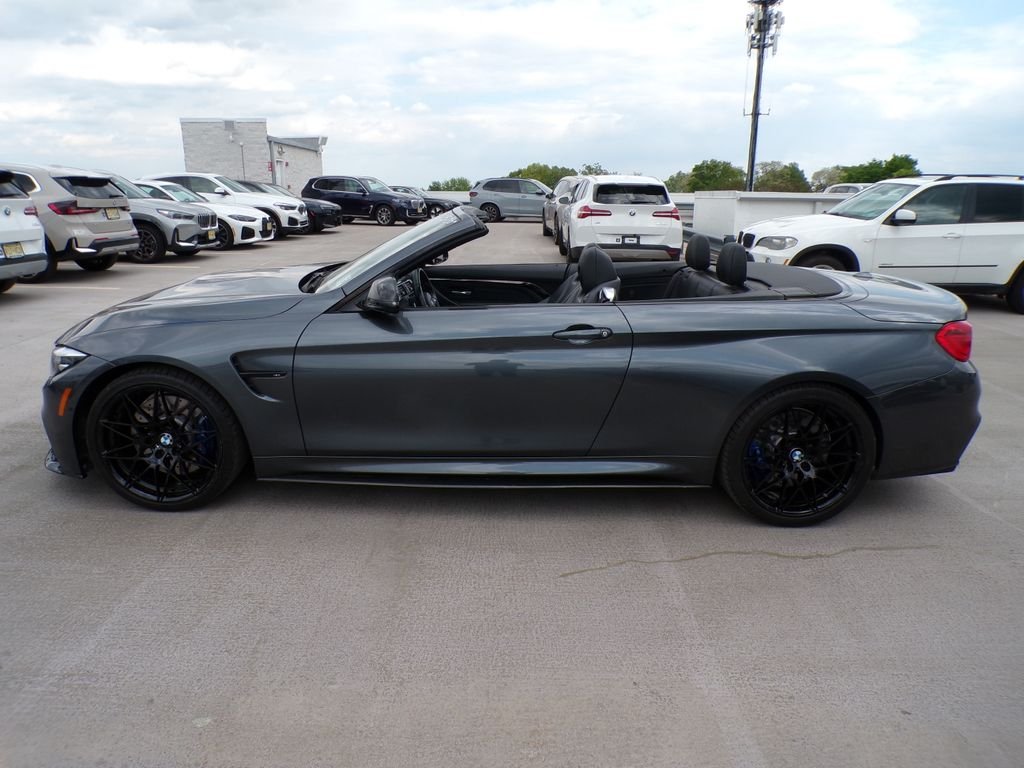 Used 2019 Mineral Grey Metallic BMW Base image 9