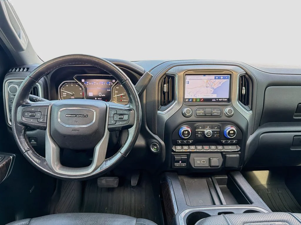 Used 2019 Onyx Black GMC Denali image 24