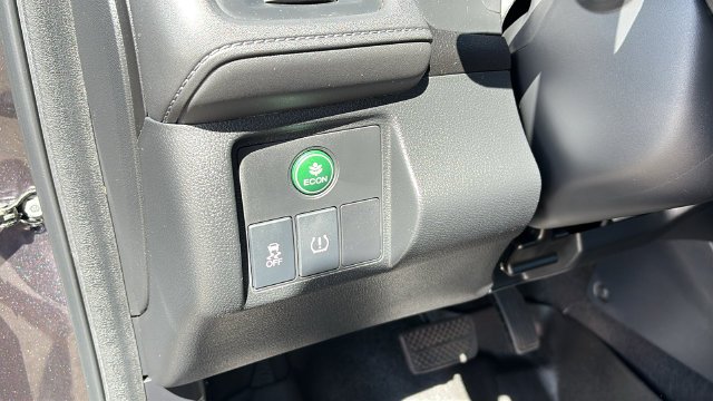 Used 2018 Modern Steel Metallic Honda LX image 10