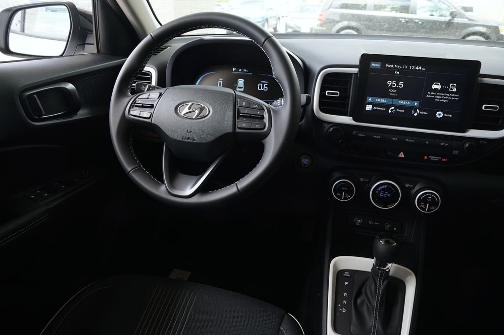 New 2026 Lunar White w/Black Roof Hyundai SEL image 28