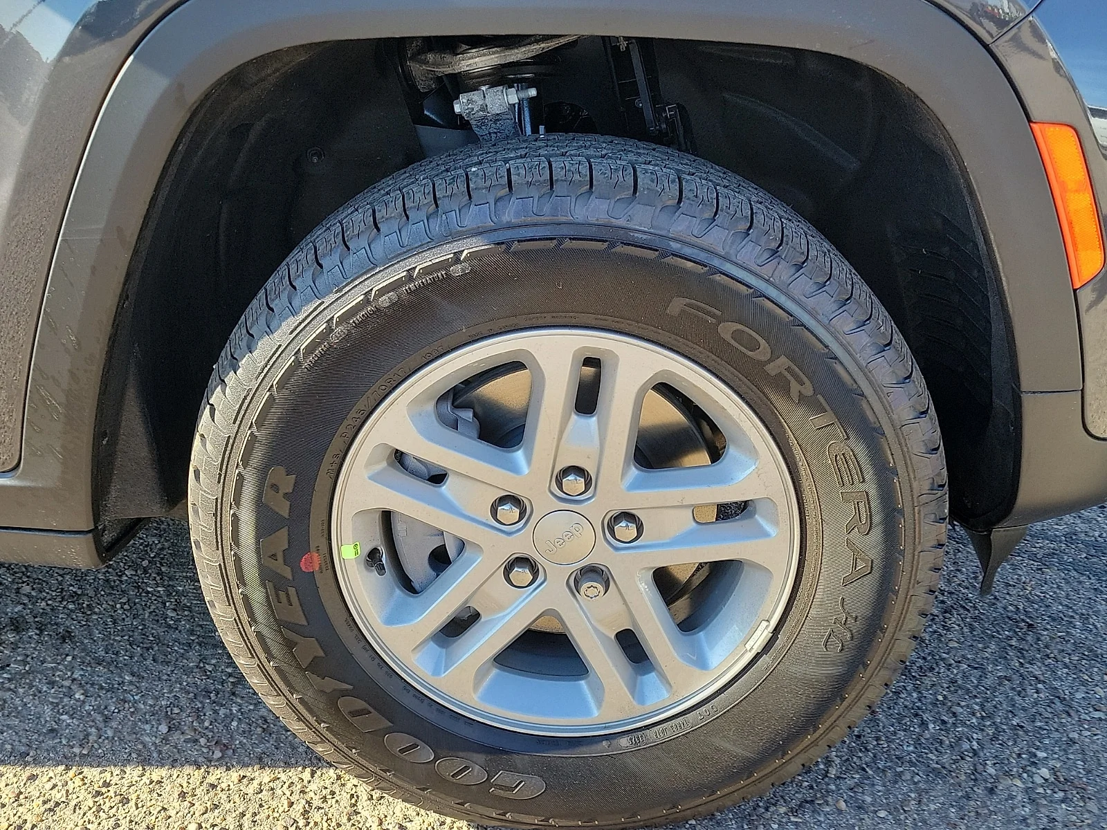 New 2025 PAS Baltic Grey Jeep LAREDO 4X4 image 7