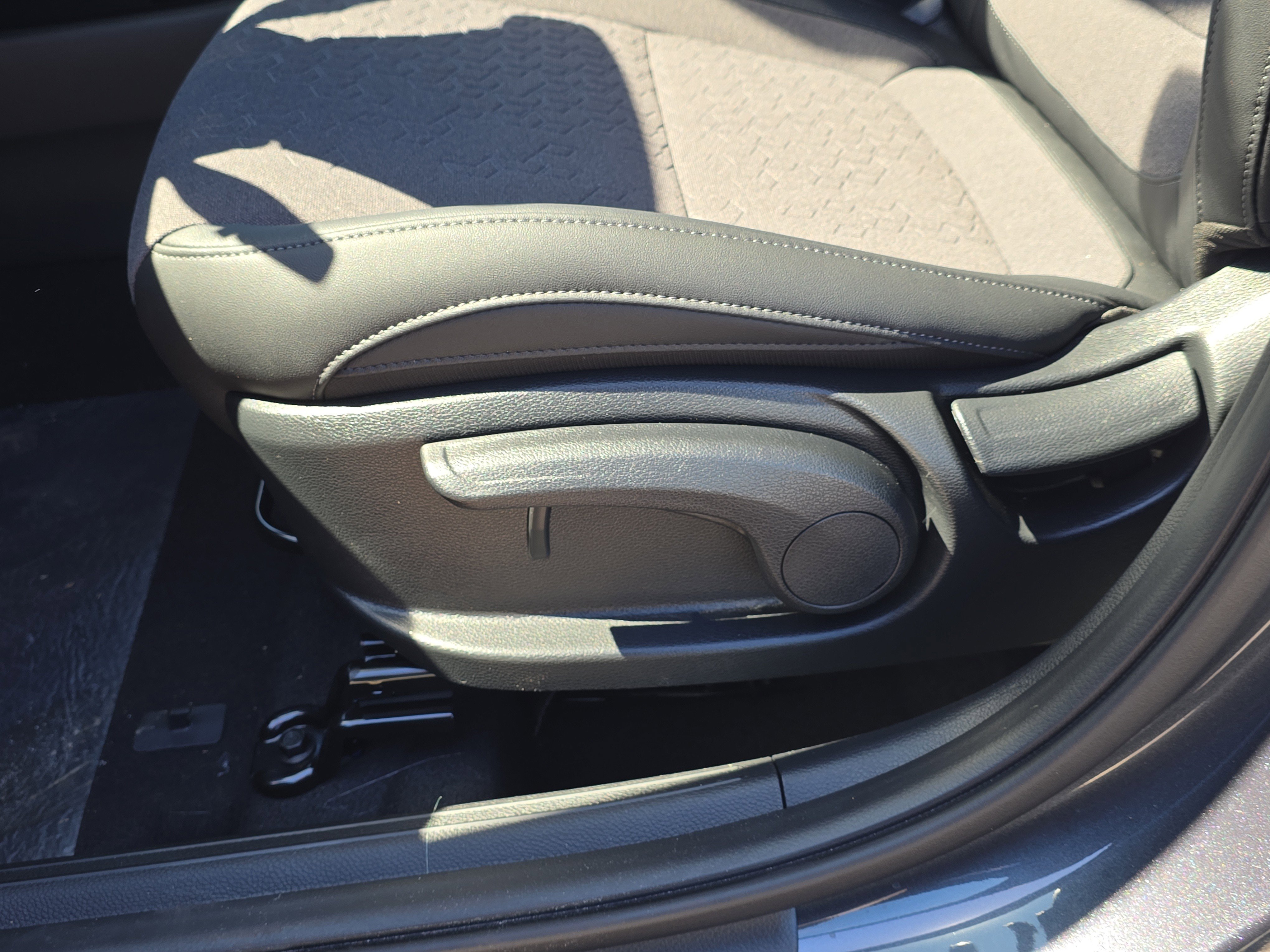 New 2026 Gravity Gray Kia S image 19