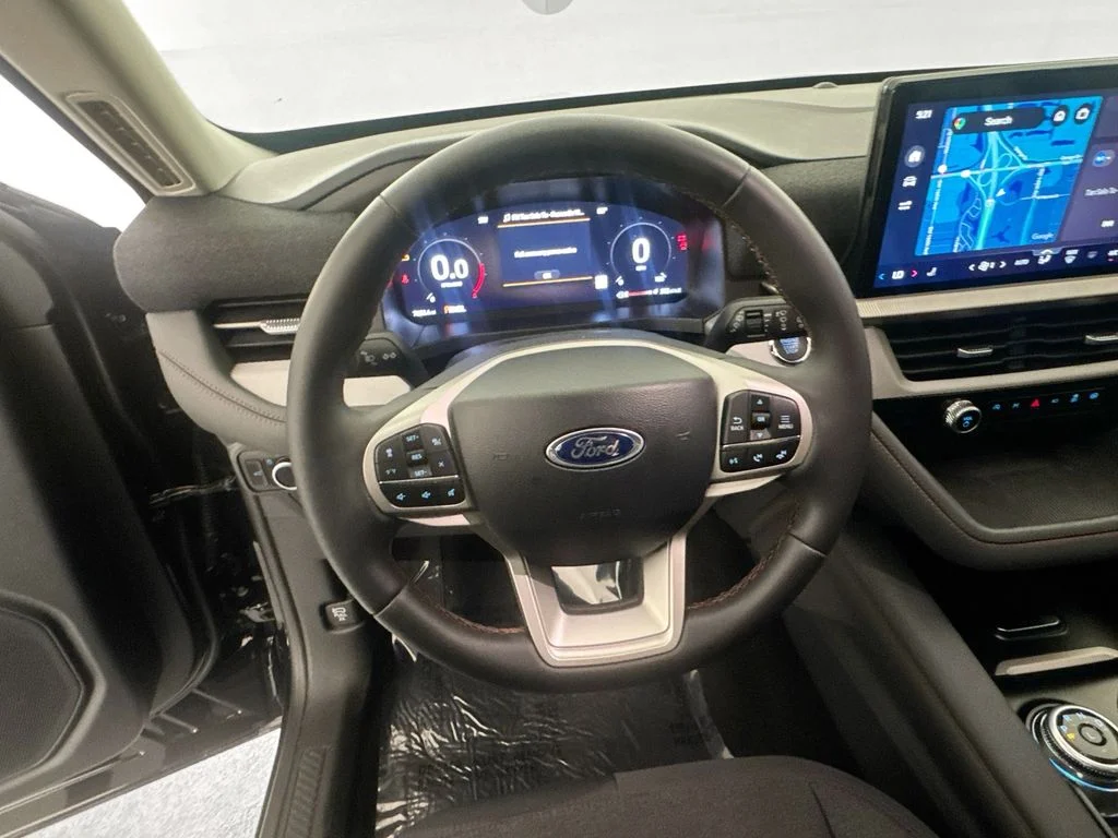 2025 Ford Explorer Active - Photo 11