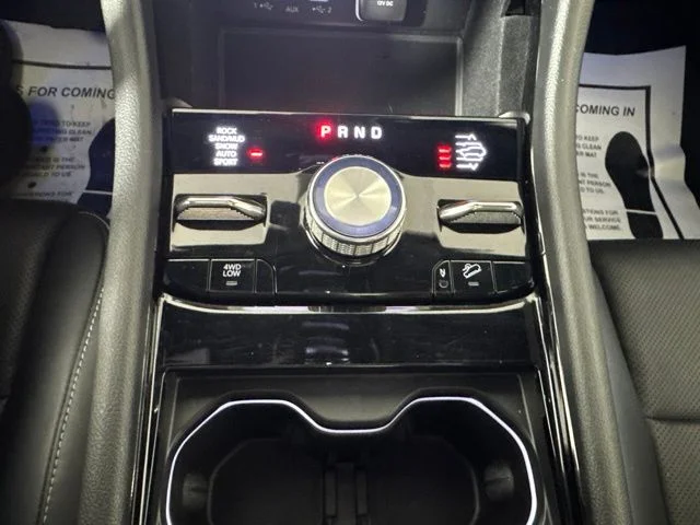 Used 2022 Silver Zynith Jeep Overland image 17