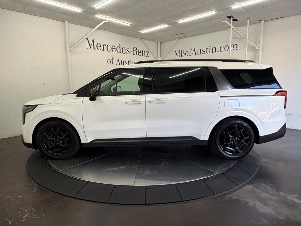 Used 2025 White Kia SX Prestige image 4