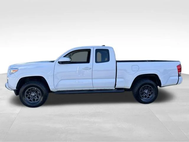 Used 2016 White Toyota SR image 2