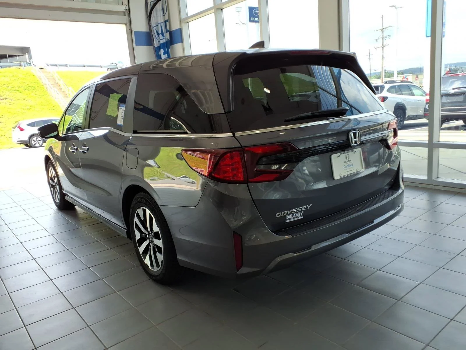 2025 Honda Odyssey EX-L - Photo 7