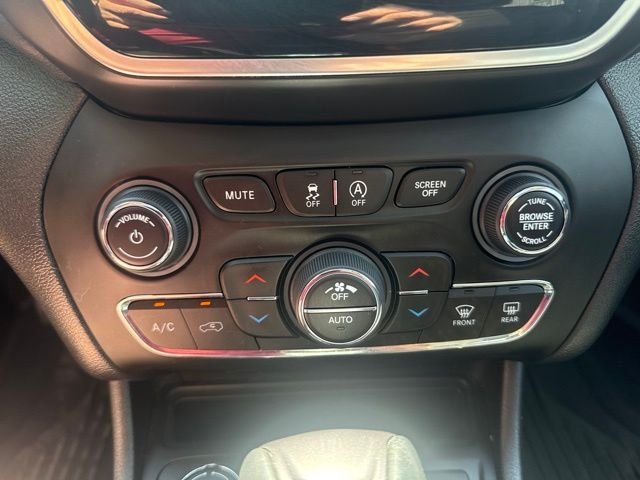 Used 2020 Black Jeep Limited image 17