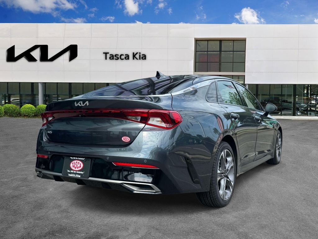 Used 2024 Gray Kia EX image 4