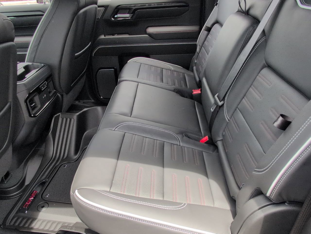 New 2026 Sterling Metallic GMC AT4X image 25
