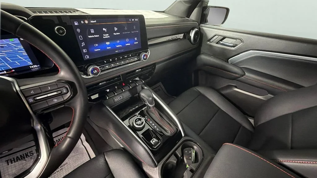 Used 2024 Black Chevrolet Z71 image 19