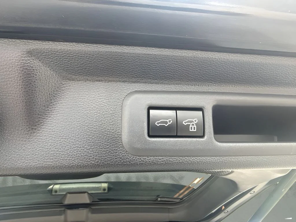 Used 2023 Black Toyota Platinum image 33
