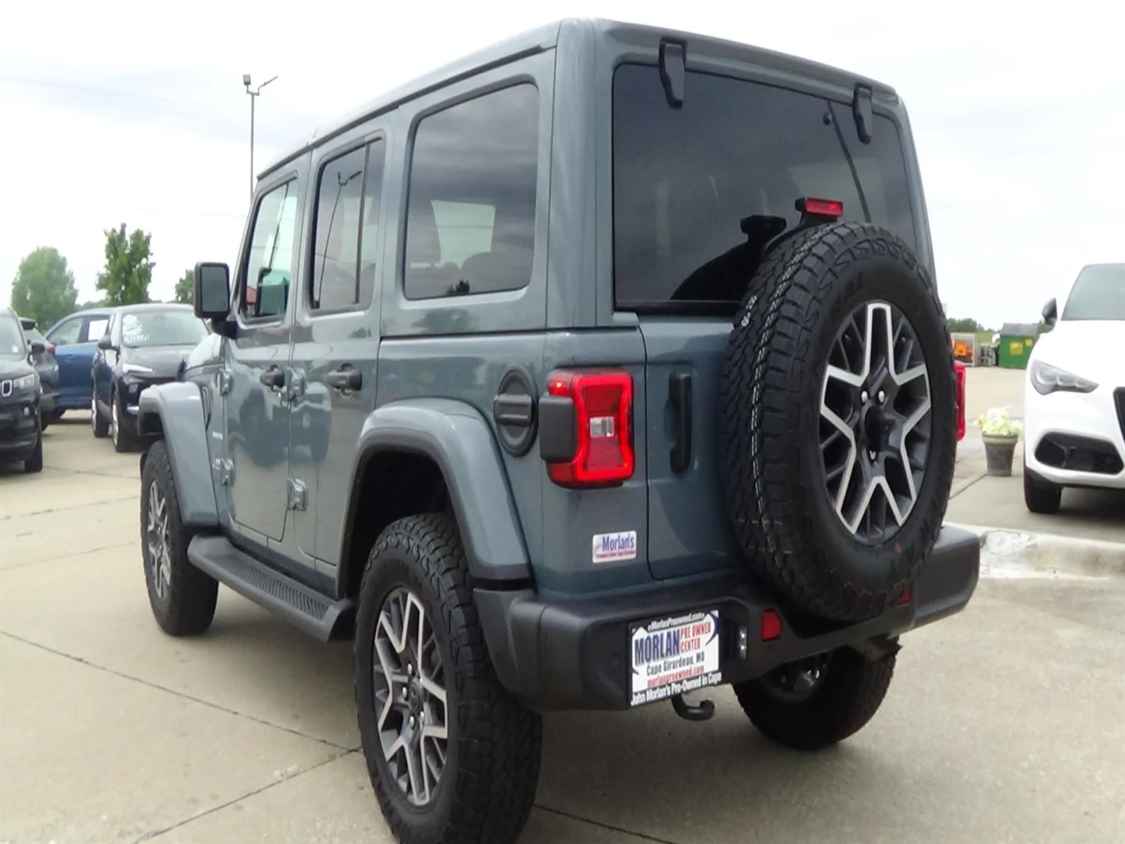 Certified Used 2024 Anvil Clear Coat (pds) Jeep Sahara image 8