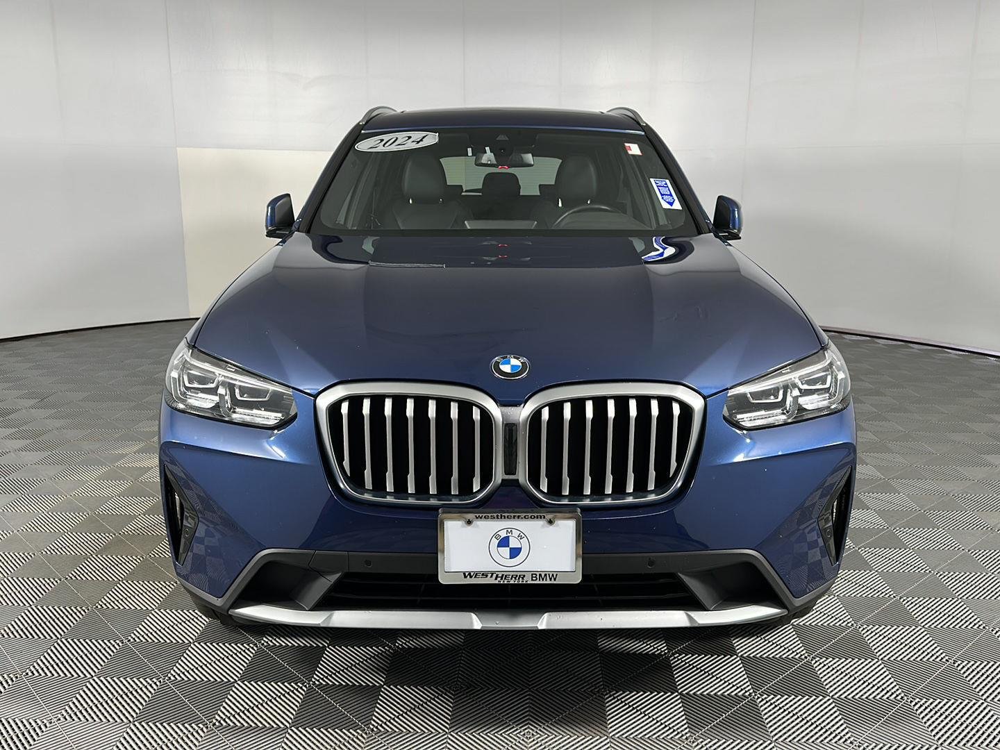 Certified Used 2024 Phytonic Blue Metallic BMW xDrive30i image 9