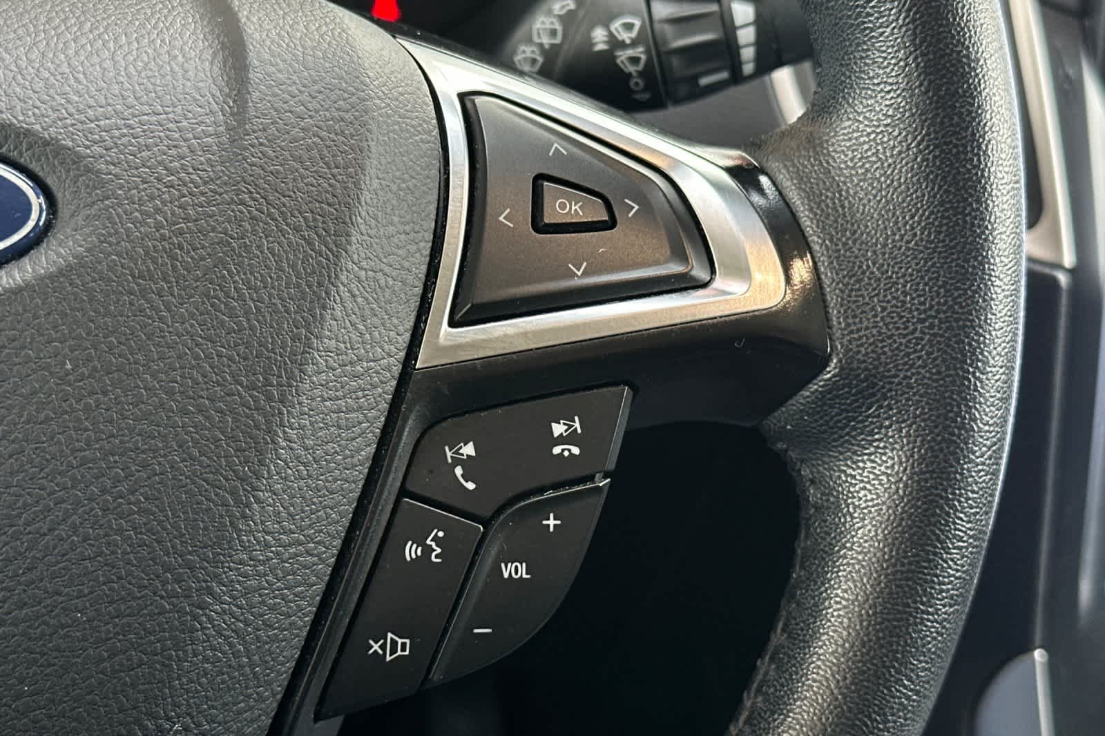 Used 2024 Carbonized Gray Metallic Ford SEL image 27