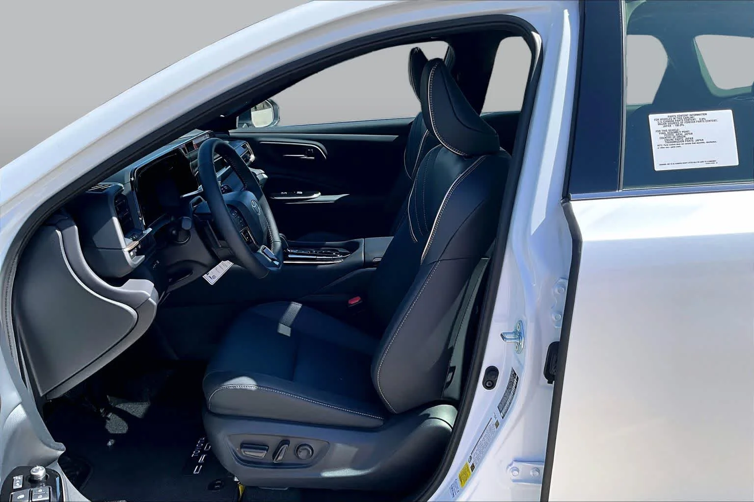 New 2026 Oxygen White Toyota Limited image 9