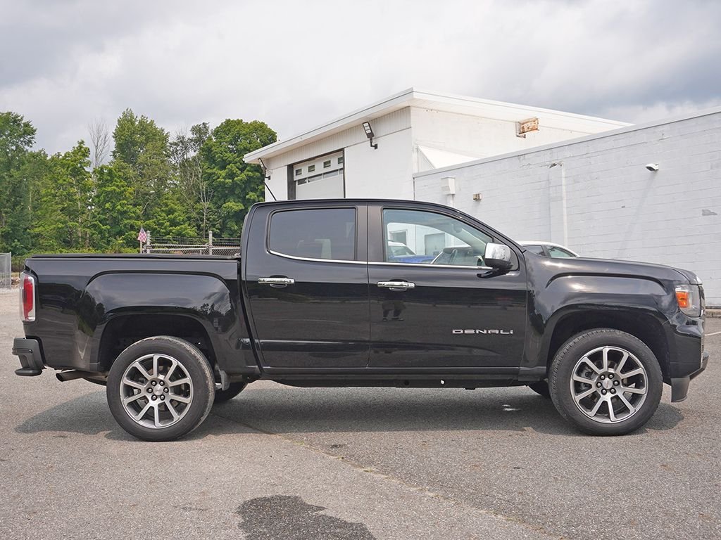 Used 2022 Black GMC Denali image 16