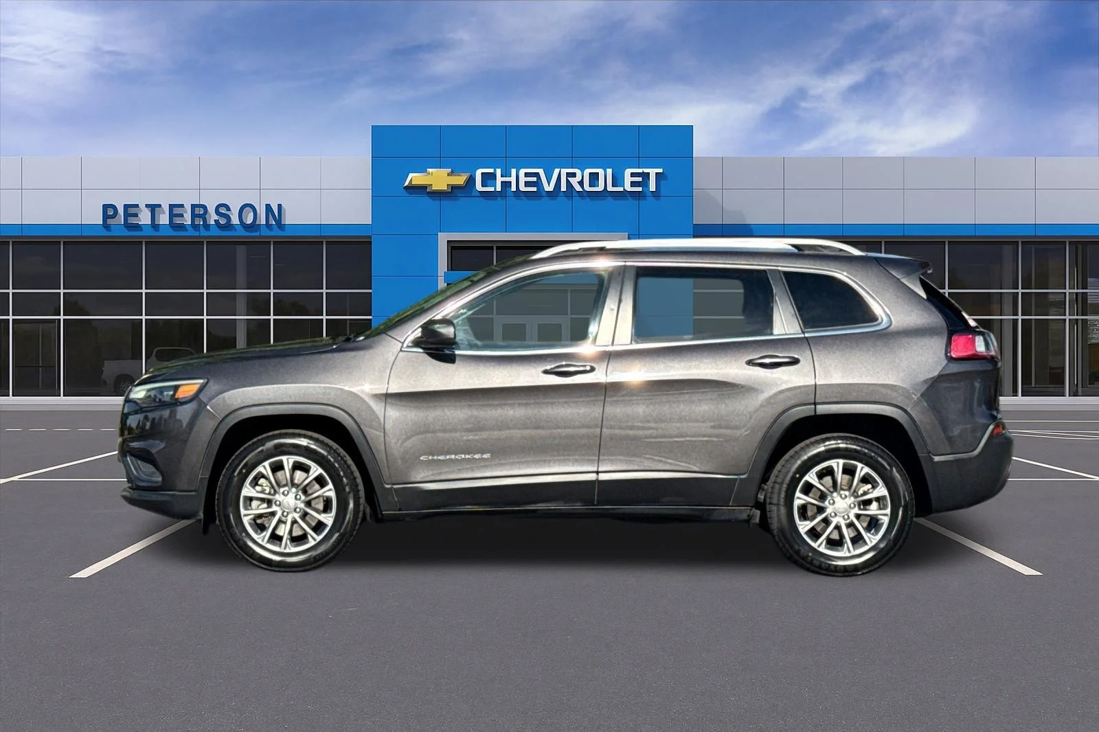 Used 2020 Gray Jeep Latitude Plus image 7